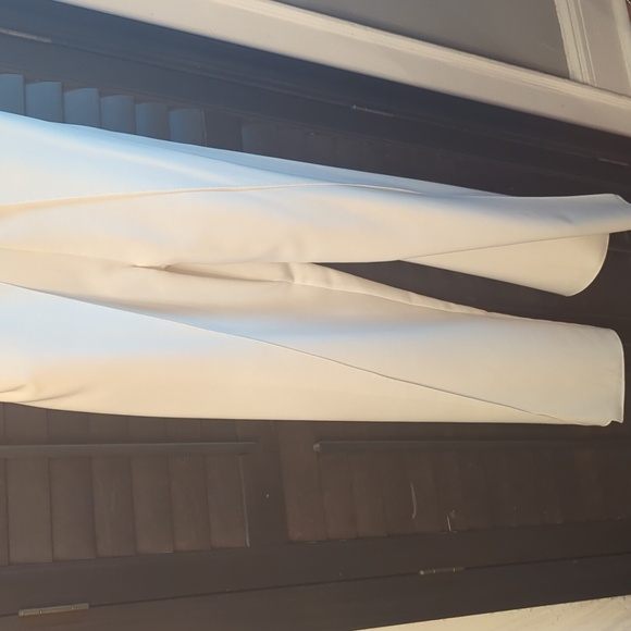 Sleeveless Jumpsuit - Picture 3 of 5